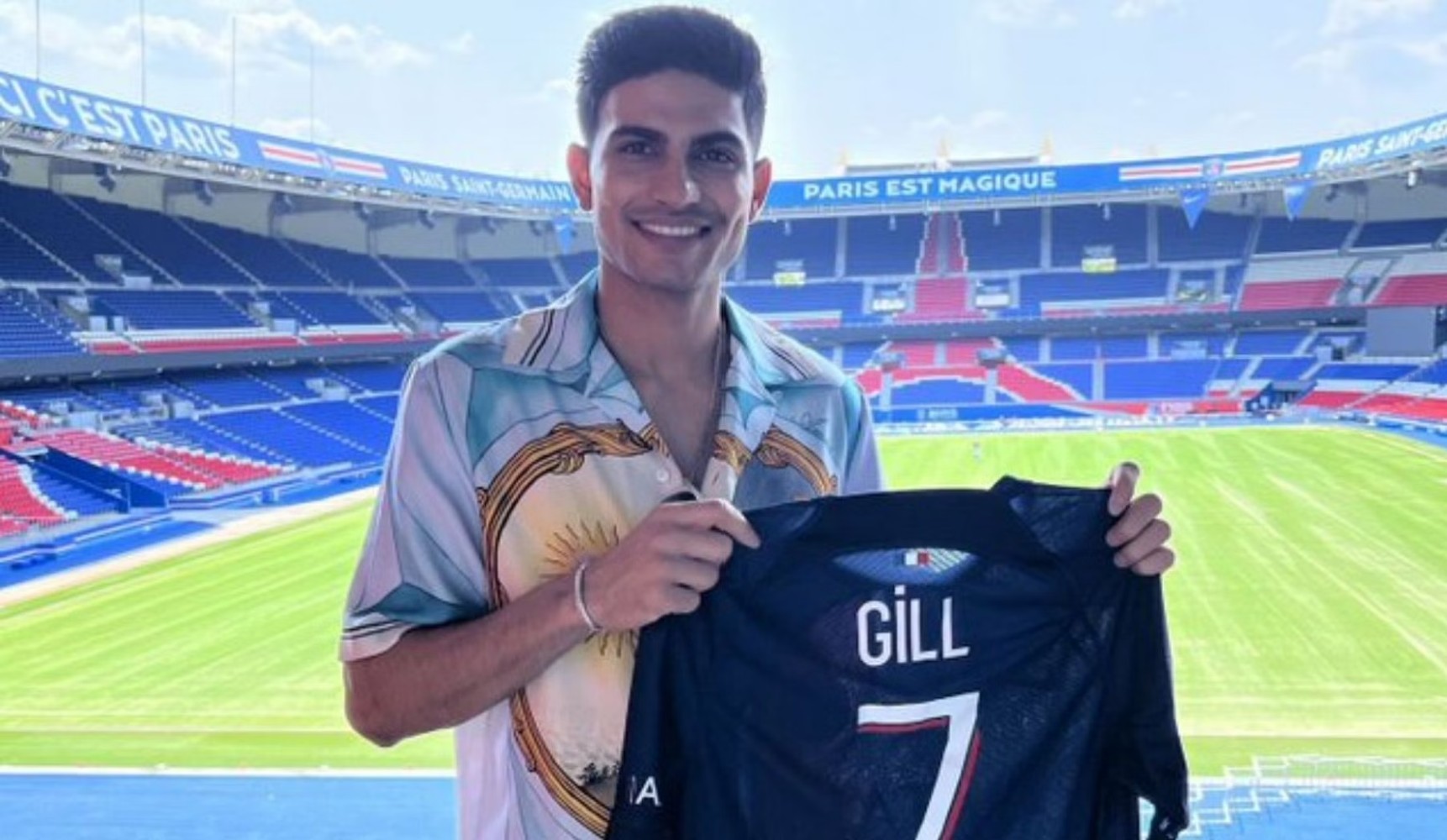 ਛੁੱਟੀਆਂ ਬਿਤਾਉਣ ਪੈਰਿਸ ਪਹੁੰਚੇ ਸ਼ੁਭਮਨ ਗਿੱਲ, PSG ਨੇ 7 ਨੰਬਰ ਦੀ ਜਰਸੀ ਪਾ ਕੇ ਕੀਤਾ ਸਵਾਗਤ, WTC ਫਾਈਨਲ ‘ਚ ਫਲਾਪ