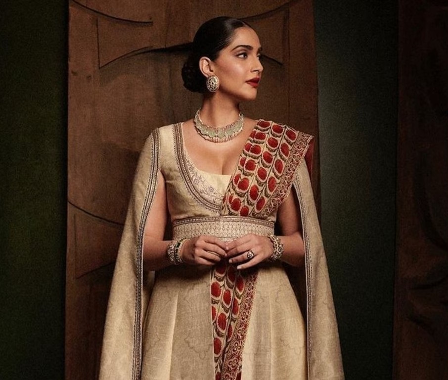 Sonam Kapoor Birthday: 15 ਸਾਲ ਦੀ ਉਮਰ ਵਿੱਚ ਵੇਟ੍ਰੇਸ ਦੀ ਨੌਕਰੀ ਕਰਦੀ ਸੀ ਸੋਨਮ, ਜਾਣੋ ਖਾਸ ਗੱਲਾਂ