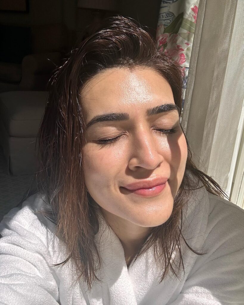 Kriti Sanon Birthday: ਇੰਜੀਨੀਅਰਿੰਗ ਦੀ ਪੜ੍ਹਾਈ ਕਰਨ ਤੋਂ ਬਾਅਦ ਐਕਟ੍ਰੈੱਸ ਬਣੀ ਕ੍ਰਿਤੀ ਸੈਨਨ