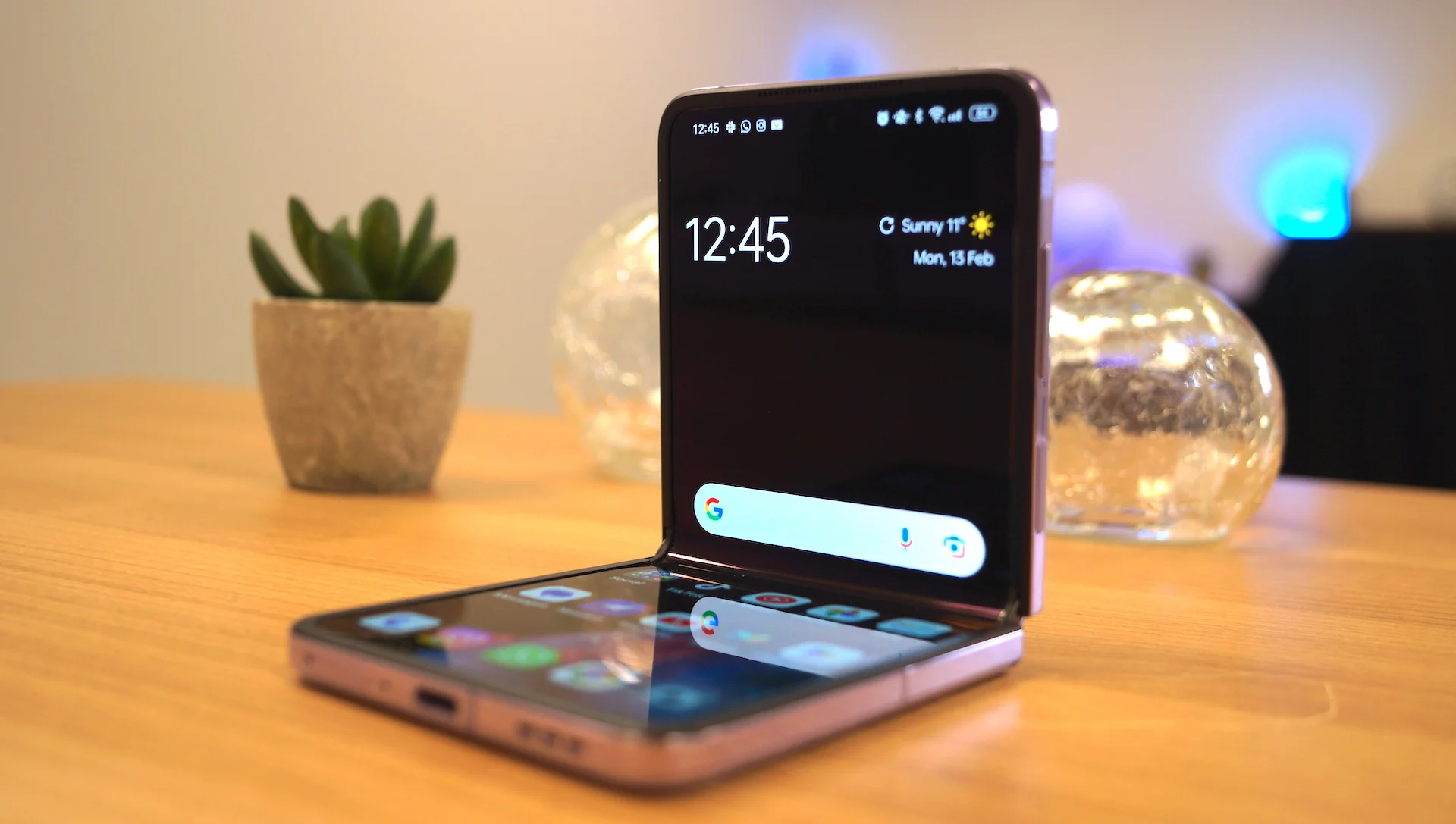19 ਅਕਤੂਬਰ ਨੂੰ ਲਾਂਚ ਹੋਵੇਗਾ OnePlus ਦਾ ਪਹਿਲਾ ਫੋਲਡੇਬਲ ਫੋਨ, ਕੀਮਤ ਅਤੇ ਸਪੈਸੀਫਿਕੇਸ਼ਨ ਈਵੈਂਟ ਤੋਂ ਪਹਿਲਾਂ ਲੀਕ