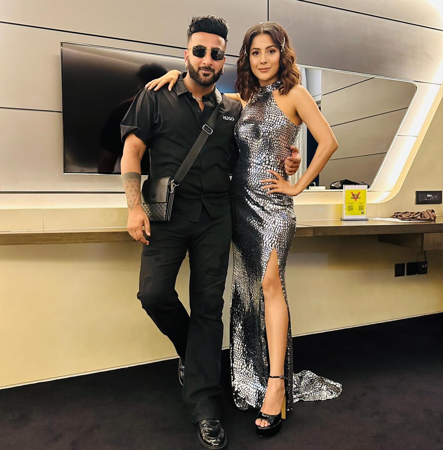 Shehnaaz Gill ਨੇ ਭਰਾ ਸ਼ਹਿਬਾਜ਼ ਨੂੰ ਤੋਹਫੇ ‘ਚ ਦਿੱਤੀ Mercedes-Benz, ਕੀਮਤ ਸੁਣ ਕੇ ਹੋ ਜਾਓਗੇ ਹੈਰਾਨ