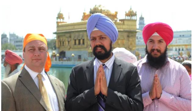 ਅੰਮ੍ਰਿਤਸਰ ਏਅਰਪੋਰਟ ‘ਤੇ ਰੋਕੇ ਗਏ UK MP ਤਨਮਨਜੀਤ ਸਿੰਘ ਢੇਸੀ, 2 ਘੰਟੇ ਤੱਕ ਕੀਤੀ ਗਈ ਪੁੱਛਗਿੱਛ
