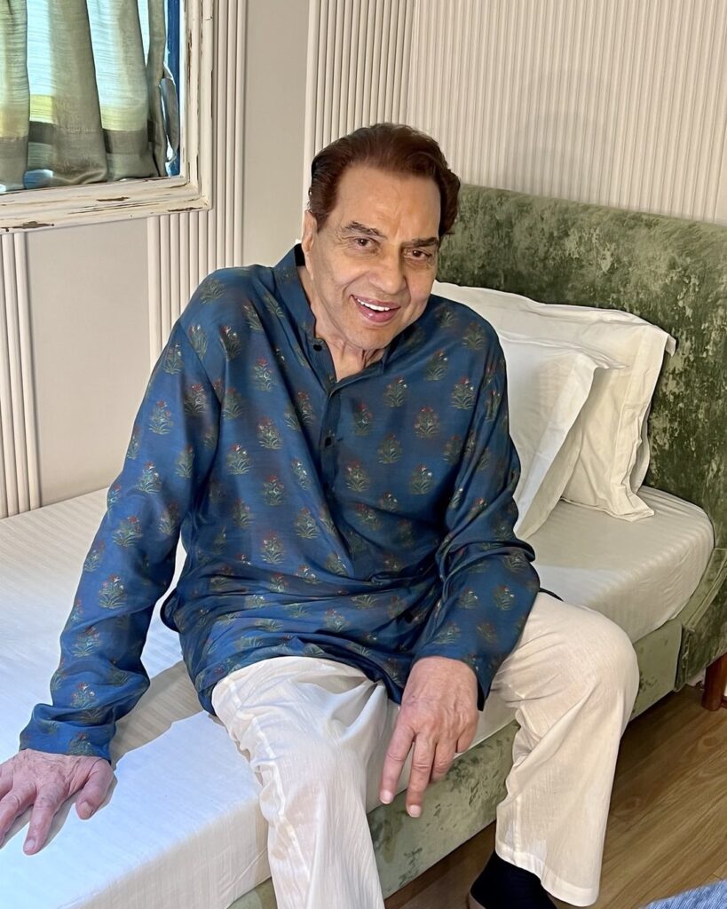 ਧਰਮਿੰਦਰ ਦੀ ਸਿਹਤ ਖ਼ਰਾਬ! ਸੰਨੀ ਦਿਓਲ ਨਾਲ ਇਲਾਜ ਲਈ ਗਏ ਅਮਰੀਕਾ