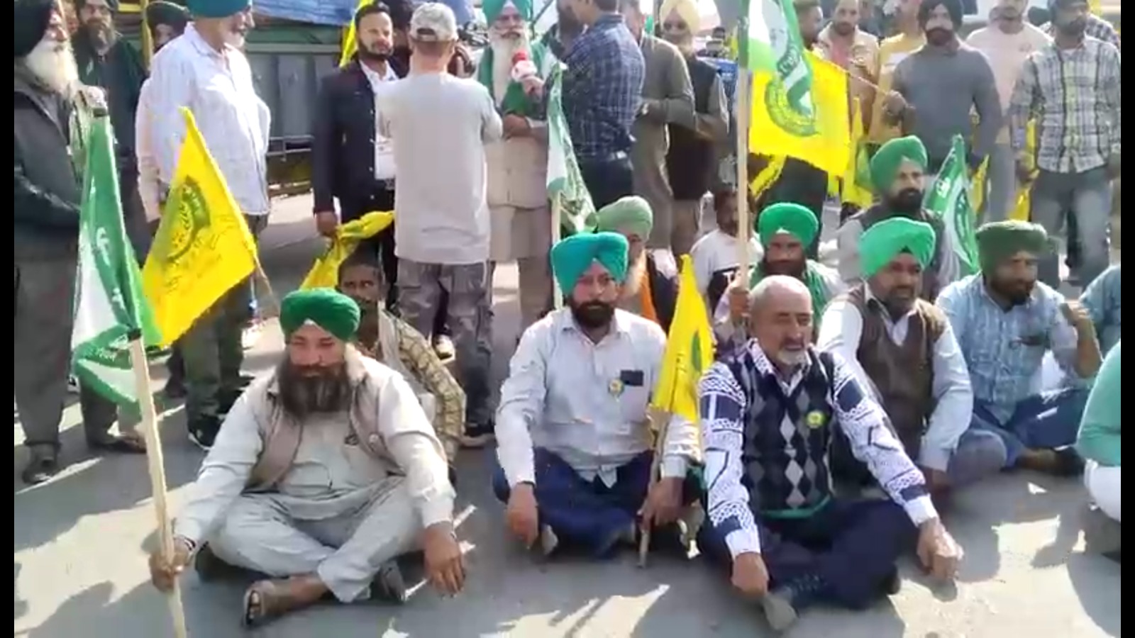 ਜਲੰਧਰ ‘ਚ ਗੰਨਾ ਕਿਸਾਨਾ ਦਾ ਪੱਕਾ ਮੋਰਚਾ, ਰੇਲ ਰੋਕਣ ਦਾ ਦਿੱਤਾ ਅਲਟੀਮੇਟਮ