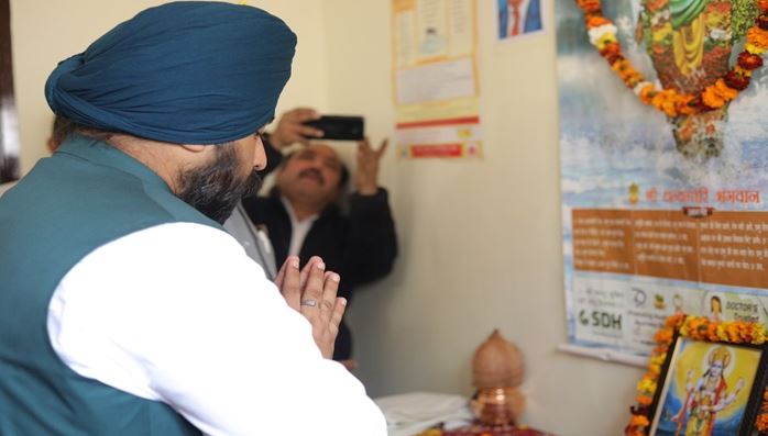 ’15 ਲੱਖ ਦਾ ਐਸਟੀਮੇਟ, ਡਿਸਪੈਂਸਰੀ 13 ਲੱਖ ‘ਚ ਤਿਆਰ’, ਮੰਤਰੀ ਹਰਜੋਤ ਬੈਂਸ ਬੋਲੇ-‘ਈਮਾਨਦਾਰ ਸਰਕਾਰ ਦੀ ਤਾਕਤ’