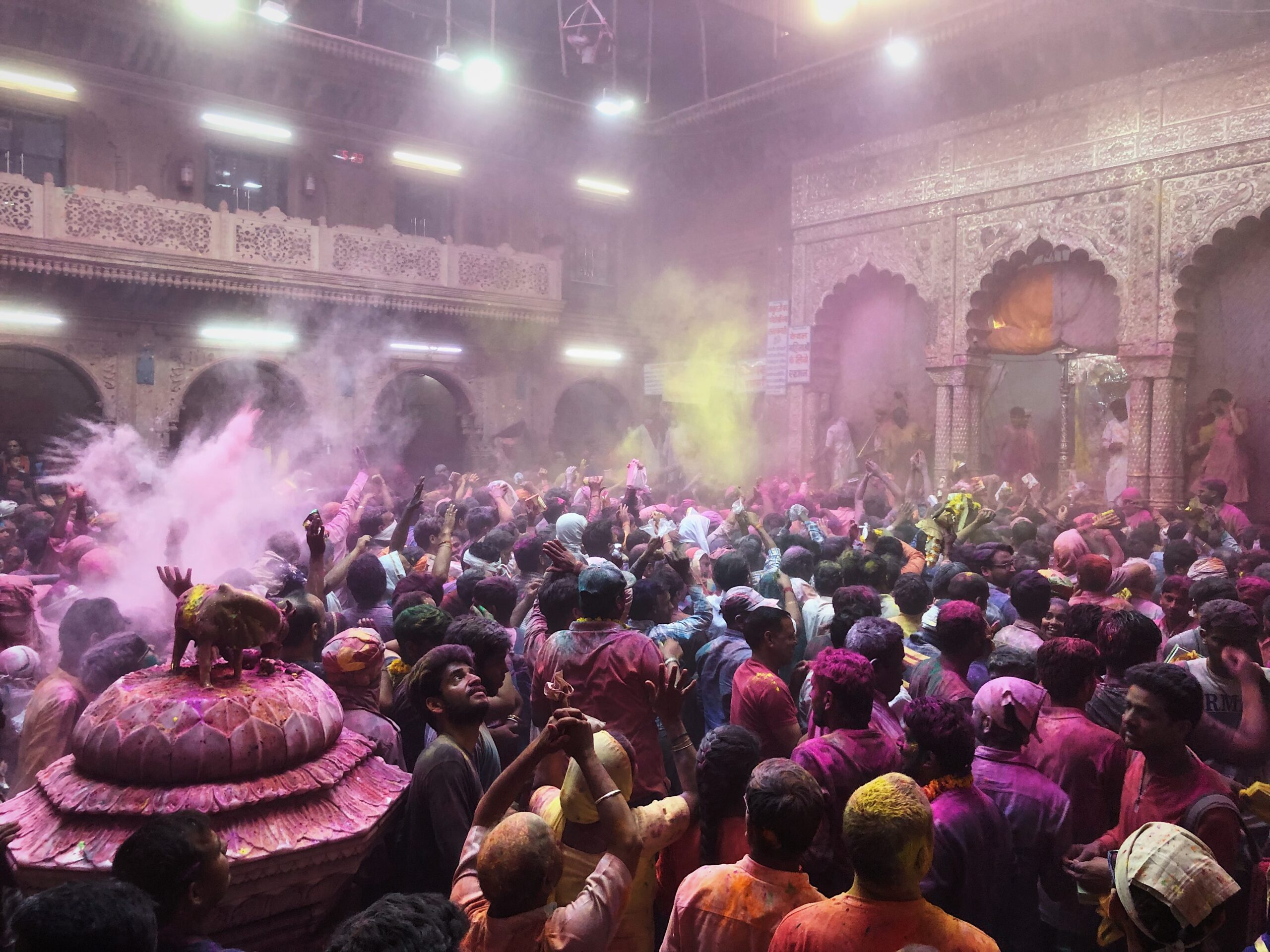 ਇਨ੍ਹਾਂ ਸ਼ਹਿਰਾਂ ਦੀ ਹੋਲੀ ਦੁਨੀਆ ਭਰ ਵਿੱਚ ਹੈ ਮਸ਼ਹੂਰ