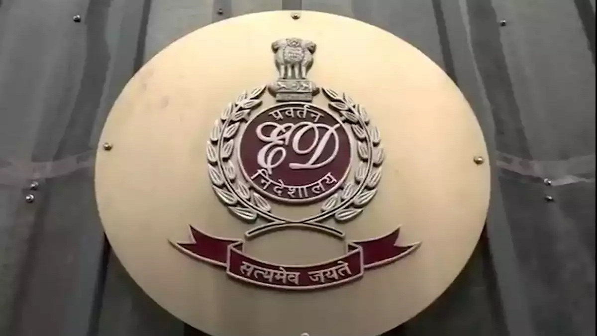 IAS ਅਫਸਰਾਂ ਦੇ ਘਰ ED ਦੀ ਛਾਪੇਮਾਰੀ, 20 ਤੋਂ ਵਾਧਾ ਥਾਵਾਂ ‘ਤੇ ਰੇਡ ਜਾਰੀ