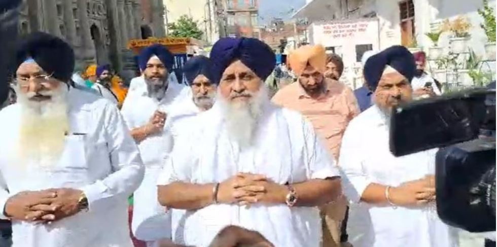 ਸੁਖਬੀਰ ਬਾਦਲ ਪਹੁੰਚੇ ਅੰਮ੍ਰਿਤਸਰ, ਕੱਲ੍ਹ ਦਿੱਤਾ ਸੀ ਤਨਖ਼ਾਹੀਆ ਕਰਾਰ