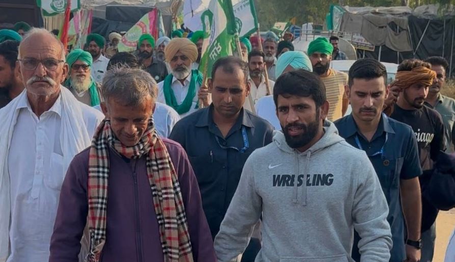 ਖਨੌਰੀ-ਸ਼ੰਭੂ ਬਾਰਡਰ ‘ਤੇ ਵਧਿਆ ਕਿਸਾਨਾਂ ਦਾ ਇਕੱਠ, ਬਜਰੰਗ ਦਾ ਮਿਲਿਆ ਸਾਥ